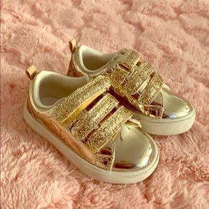 Gold Oshkosh toddler girl sneakers